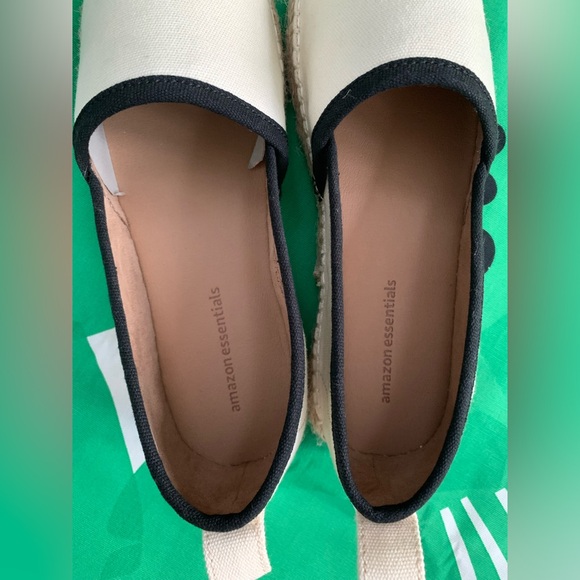 NWOT Espadrille Slip-On Flats Amazon Essentials Size 8 - Picture 7 of 9